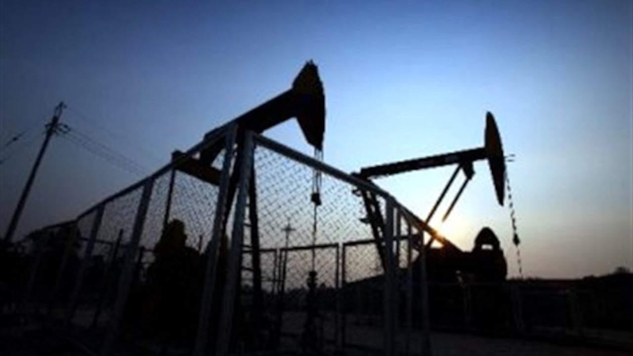 Campo de producción de petróleo