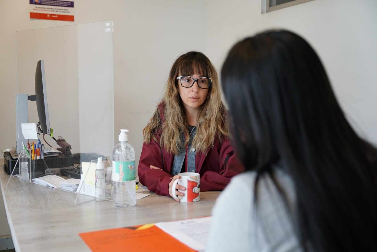 Los ciudadanos también pueden recibir apoyo de abogados en la redacción y radicación de demandas y tutelas.