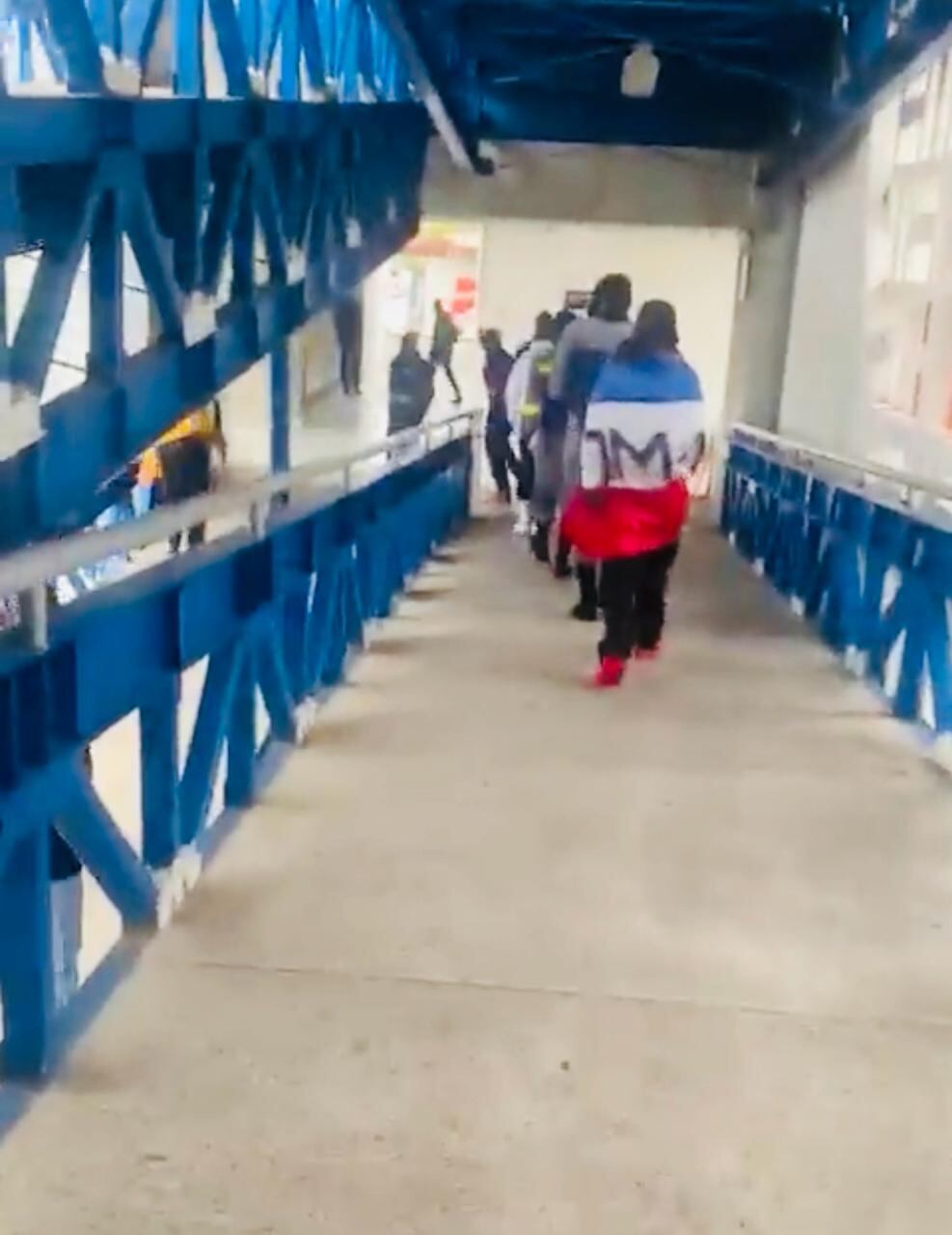 Encapuchados con bandera del M-19 sembraron terror en la Universidad Tecnológica de Pereira