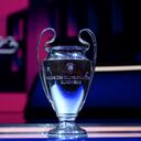 Trofeo de la Champions League durante el sorteo de la fase de grupos de la edición 2022-2023.