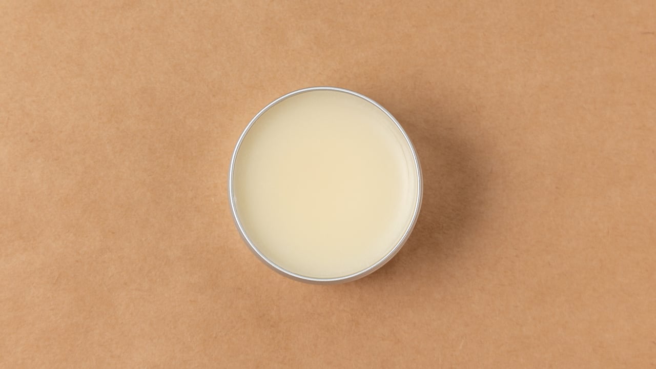 La vaselina tiene varios usos para el cuidado de la piel.