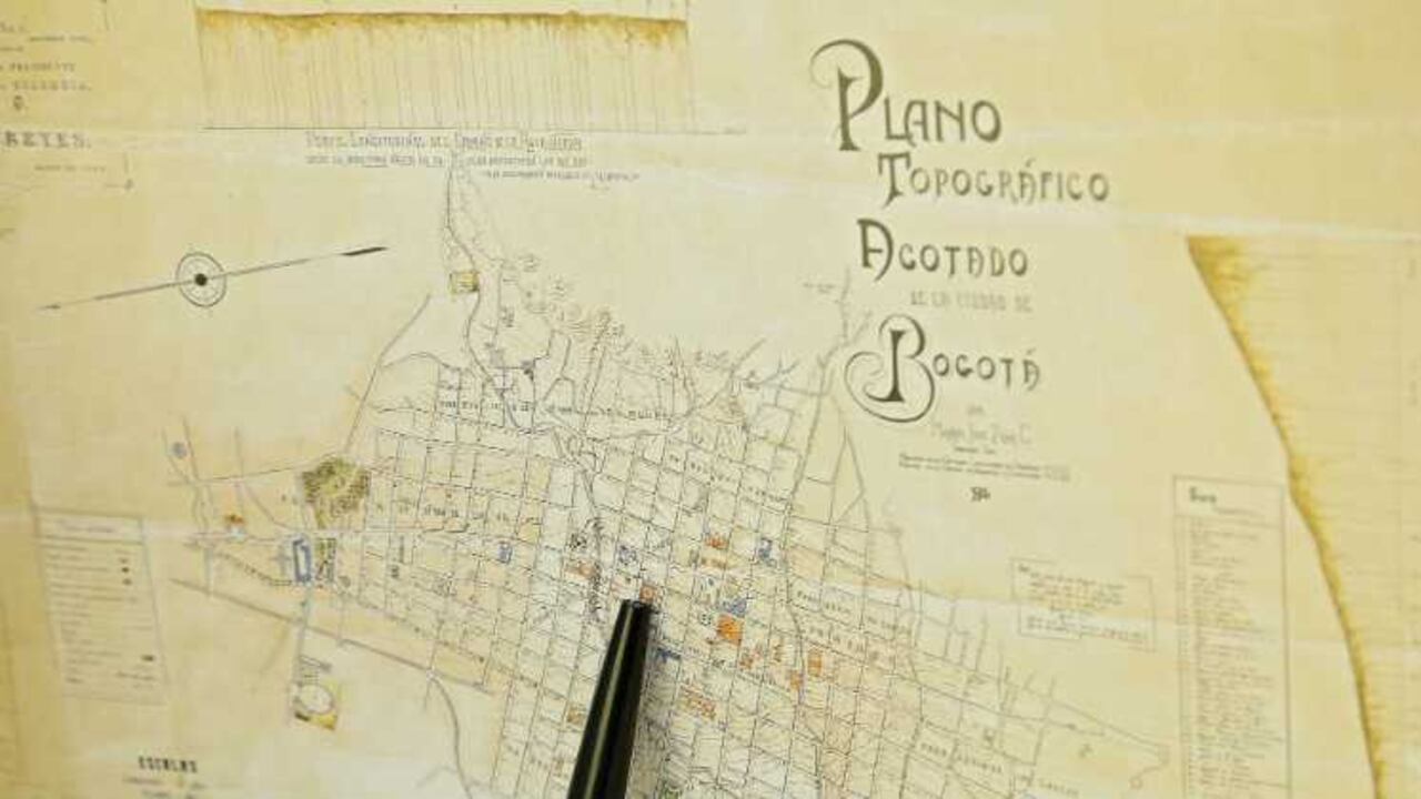 Plano topográfico de Bogotá de comienzos del siglo XX. Foto: Guillermo Torres.