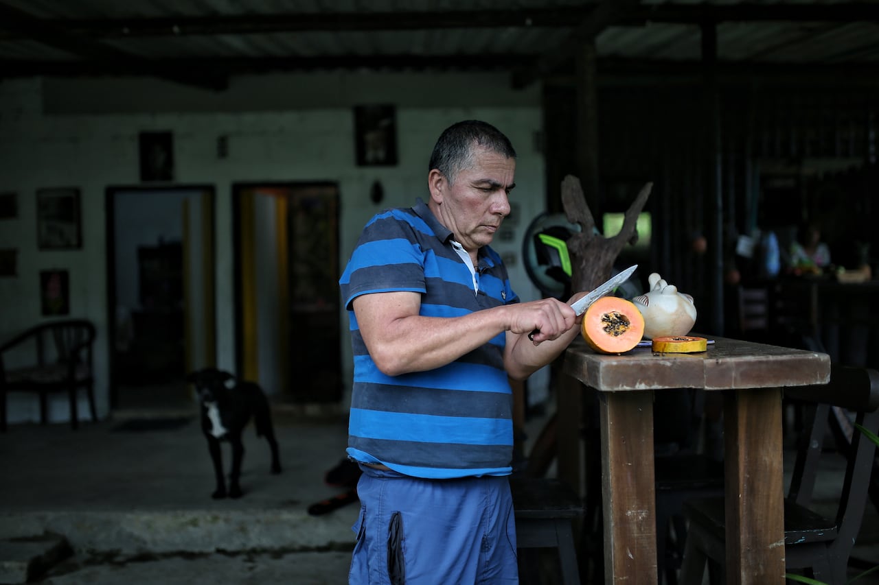 Sargento Gilberto Ávila Llano
Eutanasia Glifosato