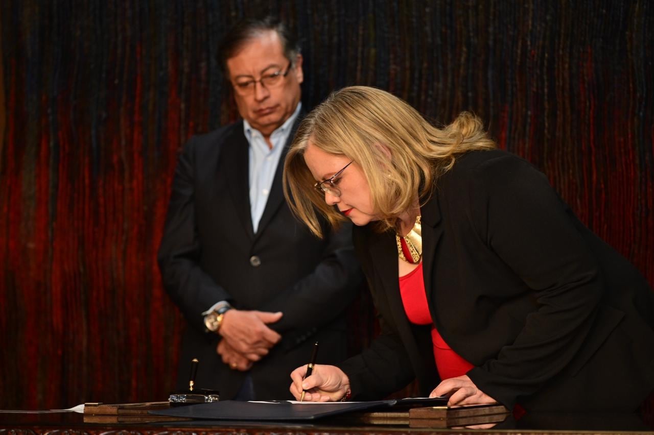 Presidente Gustavo Petro posesionó a la nueva directora del ICBF Astrid Eliana Cáceres
