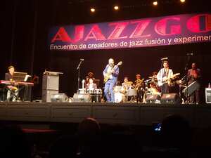 Con un concierto lleno de energía y derroche de talento se abrió el festival de Jazz de Cali. Alaín Pérez y Yelsy Heredia, bajistas cubanos, le dieron un banquete a Cali.