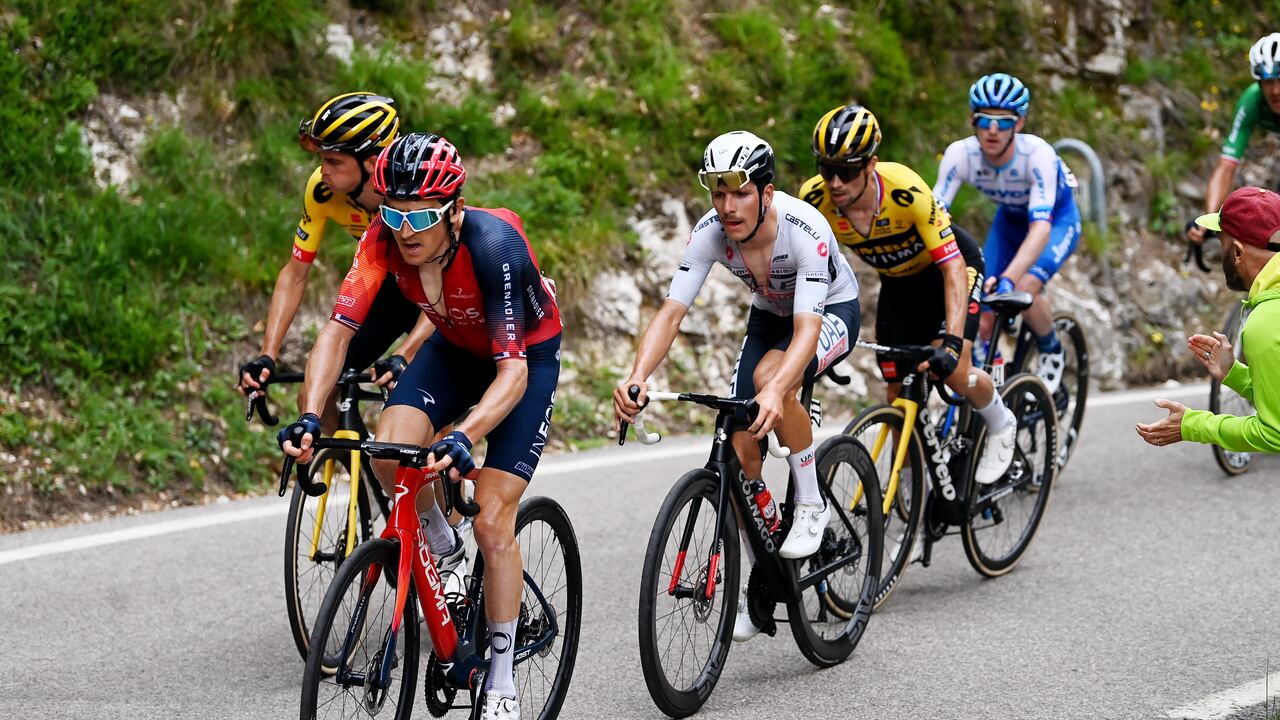 Geraint Thomas vuelve a tomar el puesto como líder de la general
