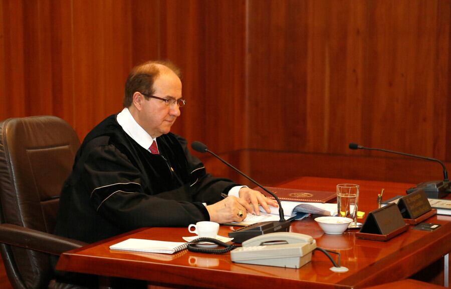 La Corte Suprema condenó a 10 años y dos meses de prisión al exmagistrado Leonidas Bustos.