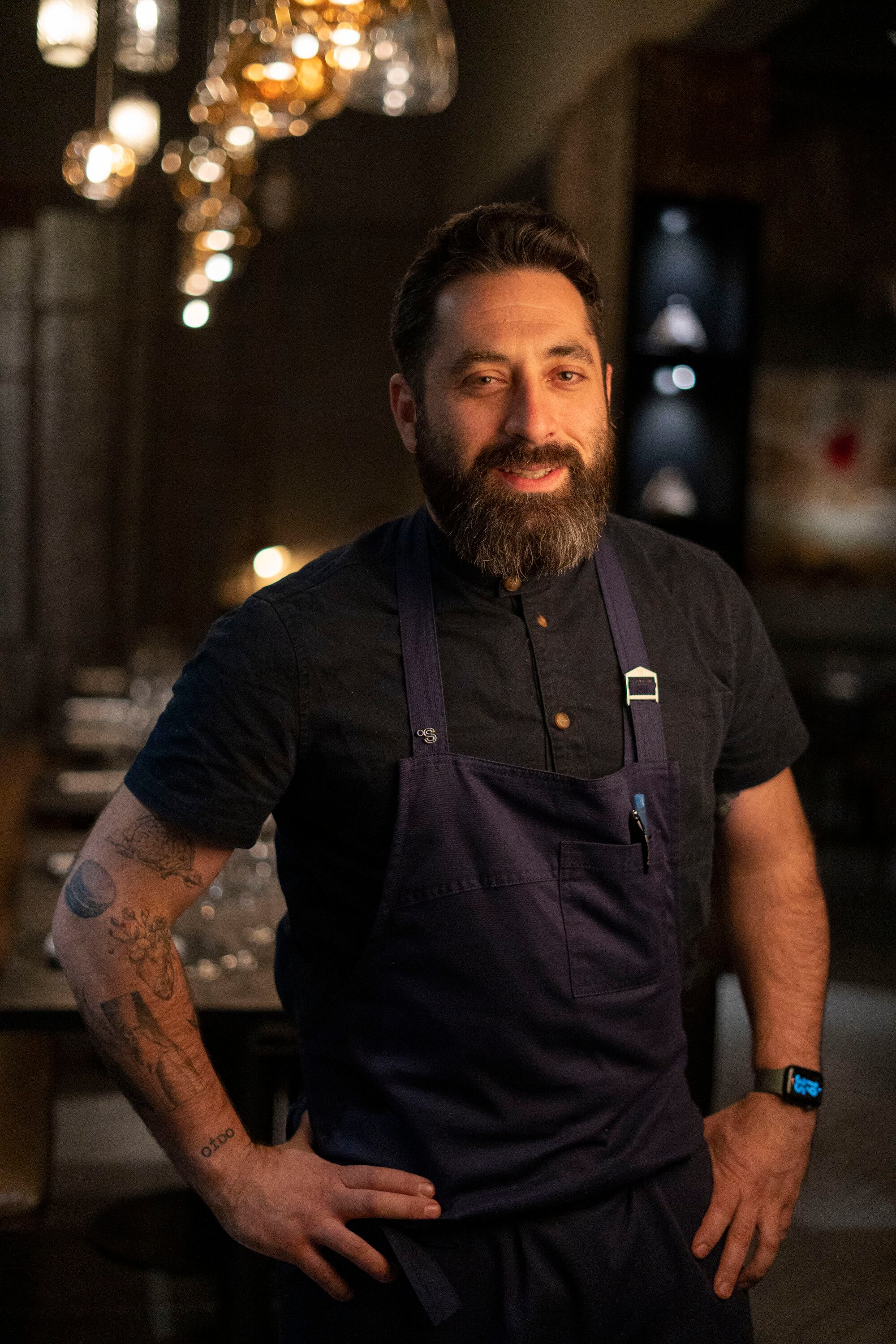 Sebastián Weigandt, chef y socio de Azafrán, restaurante en Mendoza, Argentina.
