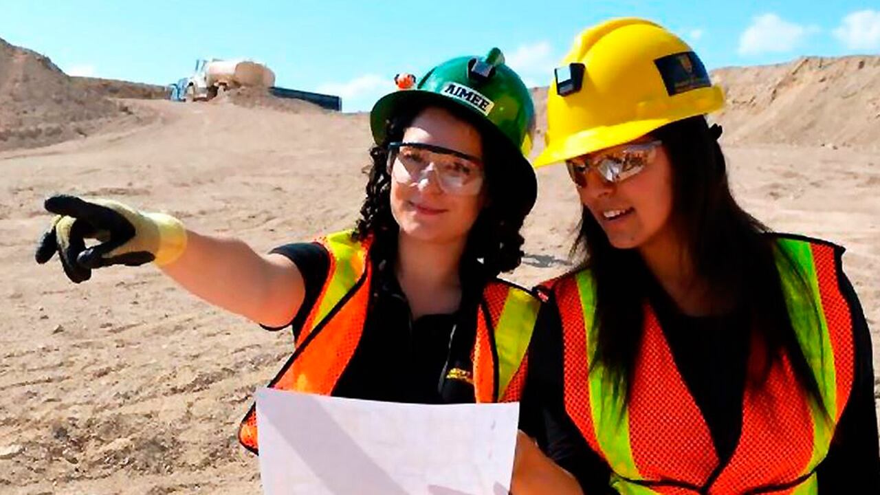 Las mujeres deben insertarse en los campos más dinámicos y mejor remunerados de la sociedad, como lo son los sectores de energía, petróleo e infraestructura.