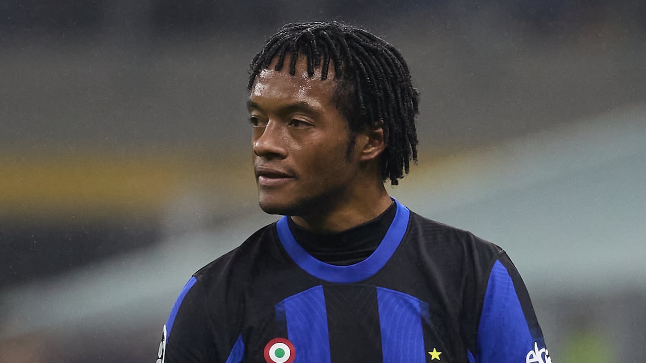 MILAN, ITALY - DECEMBER 12: Juan Cuadrado of FC Internazionale looks on during the UEFA Champions League match between FC Internazionale and Real Sociedad at Stadio Giuseppe Meazza on December 12, 2023 in Milan, Italy. (Photo by Emmanuele Ciancaglini/Ciancaphoto Studio/Getty Images)
