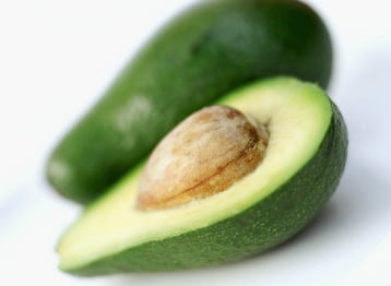 El aguacate no contiene azúcares ni sodio, pero sí potasio, vitamina C, E y K.