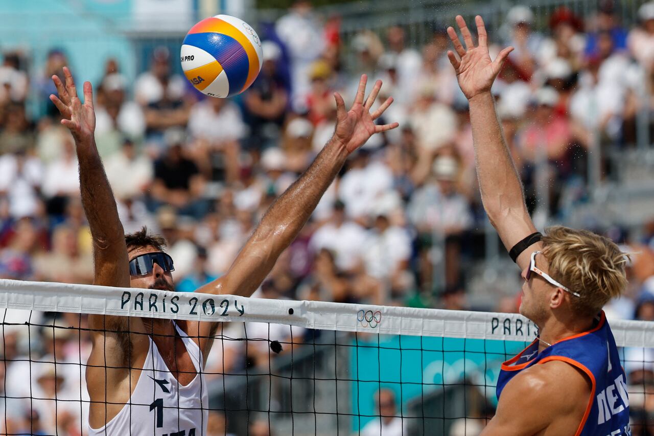 Hubo una petición que firmaron más de 90.000 personas para impedir que el deportista hiciera presencia en las justas.