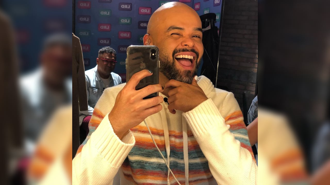 El presentador cumplirá su sueño de disfrutar Buenos Aires como se debe. Foto: Instagram @carlitosvargasm.