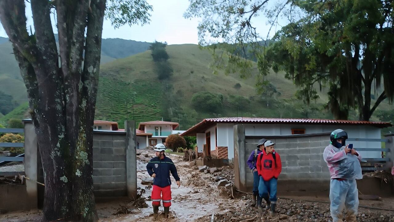 Afectaciones por avenida torrencial en Urrao, Antioquia.