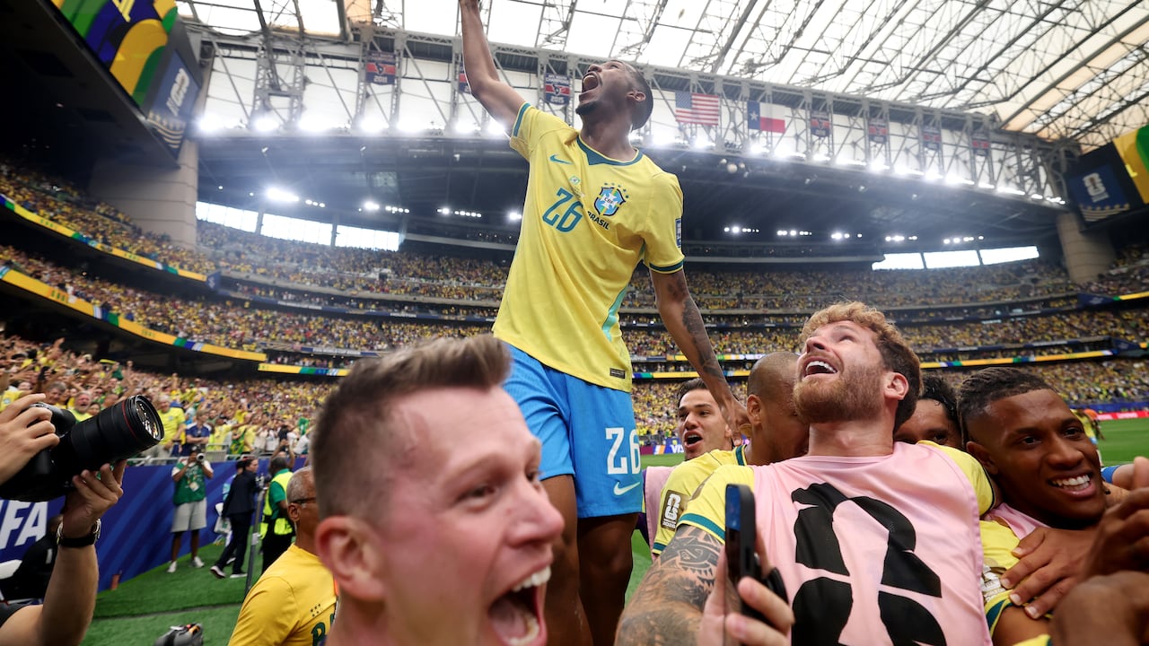 Brasil se impuso 2-1 ante Japón.