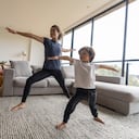 En India se comienza la práctica del yoga desde edades tempranas. Para Rodrigo Uribe, un yogui colombiano que vivió más de 15 años en el país asiático y regresó a Bogotá hace 6, son incalculables los beneficios que obtendrá un niño o joven cuando asimila el trabajo que, en unidad y armonía, realizan la mente, el cuerpo y el espíritu través de este disciplina.