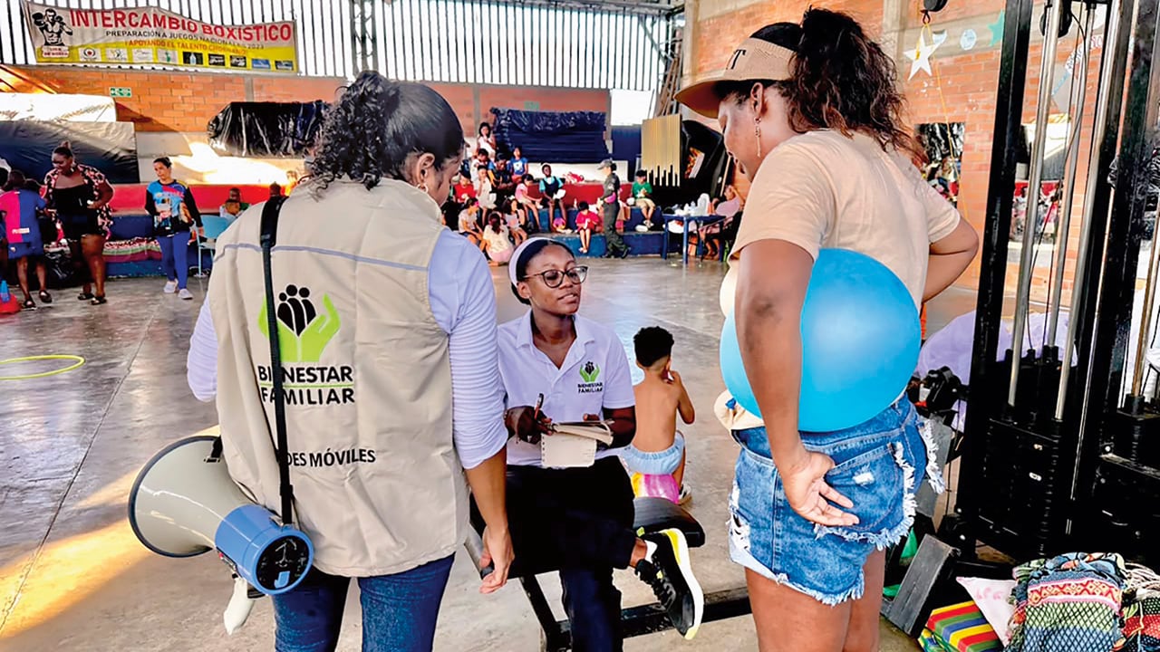 Los 1.407 contratos estaban destinados a prestar servicios en varios departamentos del país.
