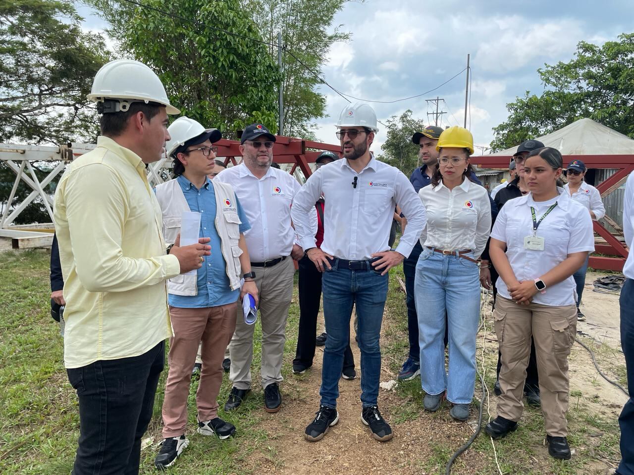 Contralor Carlos Mario Zuluaga en Mitú, Vaupés.