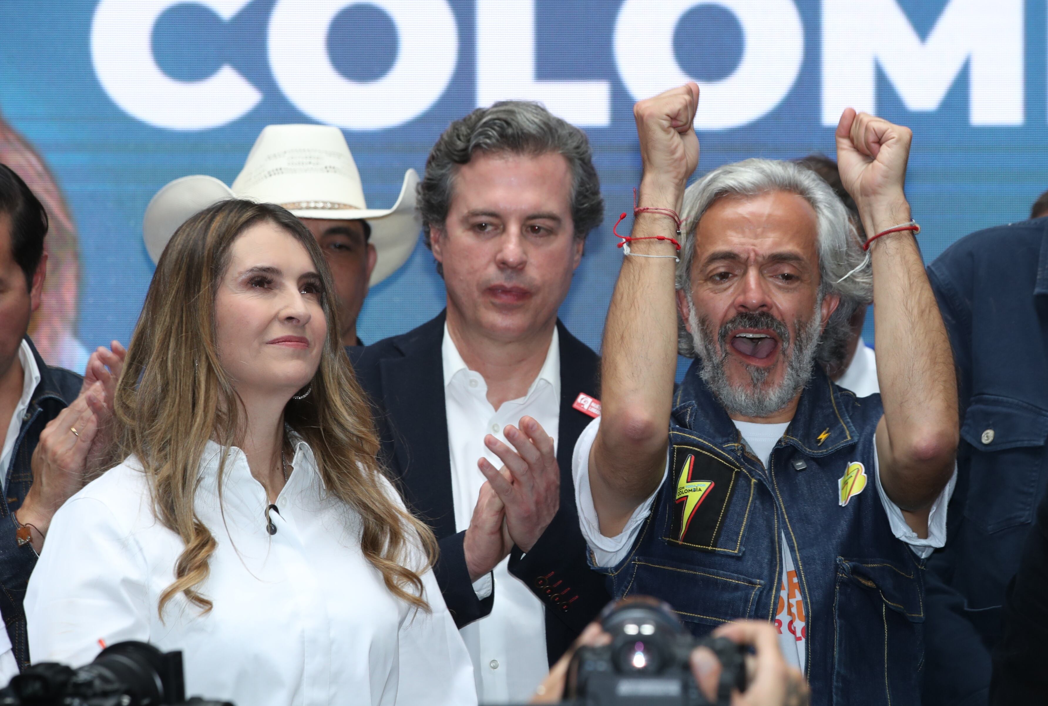 Paloma Valencia con su fórmula vicepresidencial, Juan Daniel Oviedo.