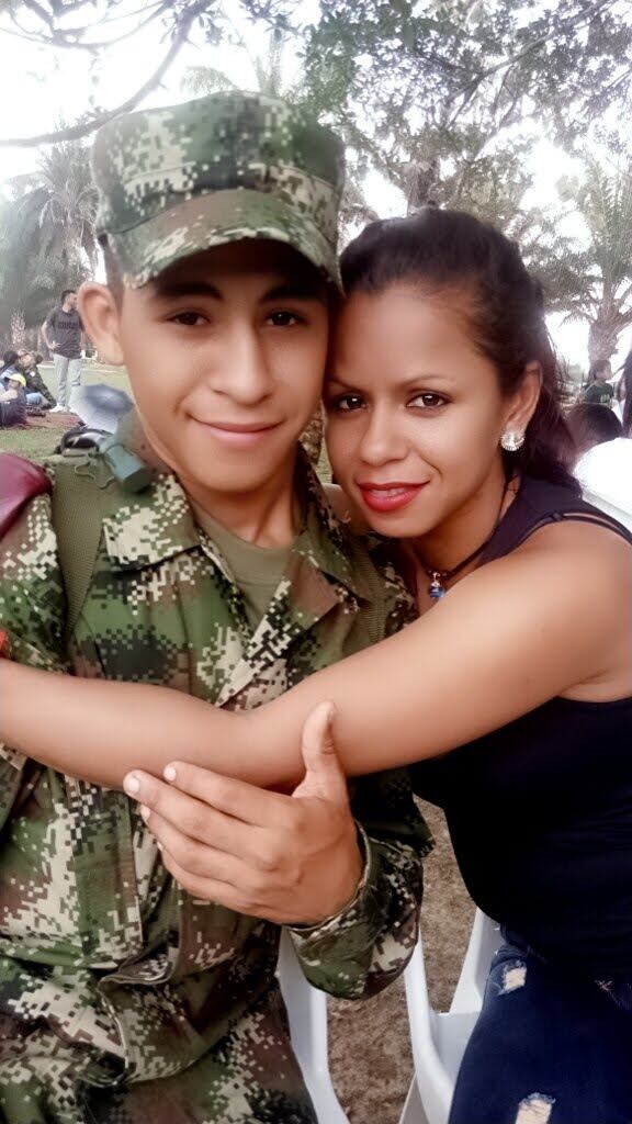 Zuelima Rodríguez, mamá del soldado Javier Rodríguez, denunció favorecimiento del presidente Petro a los criminales.