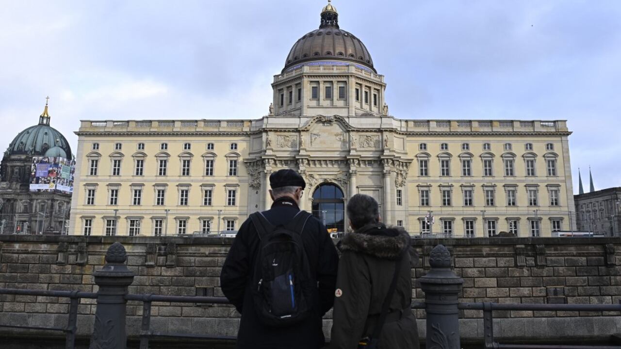 El Humboldt Forum, antiguo palacio de los reyes de Prusia, queda en el corazón de Berlín. Foto: Tobias Schwarz / AFP