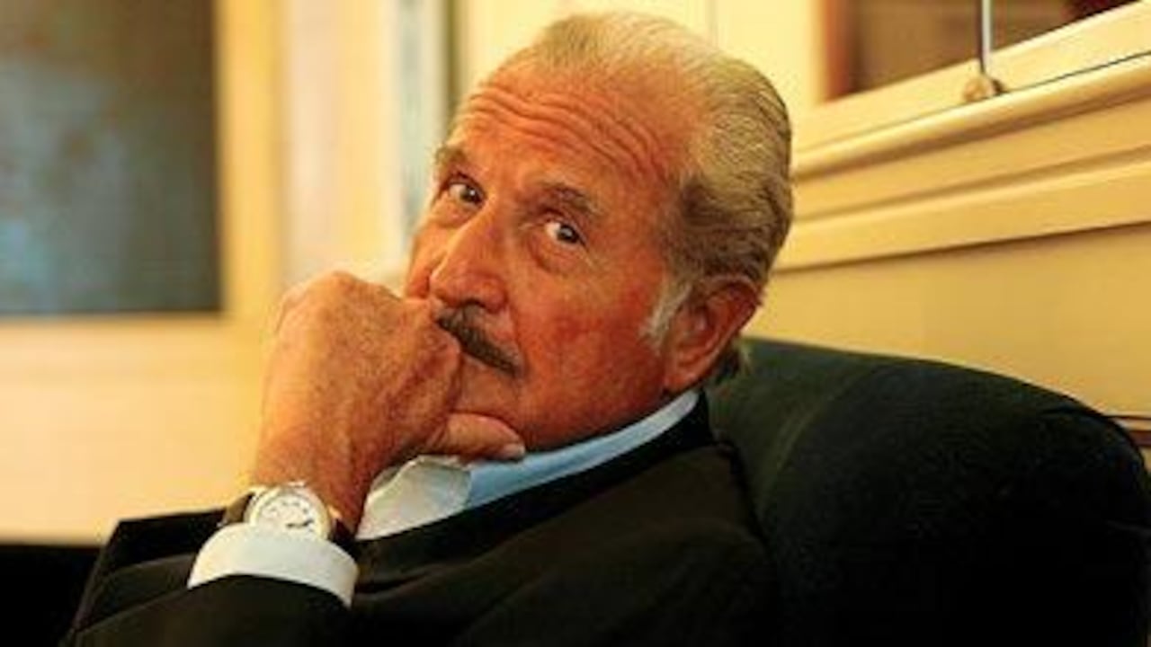 Carlos Fuentes.