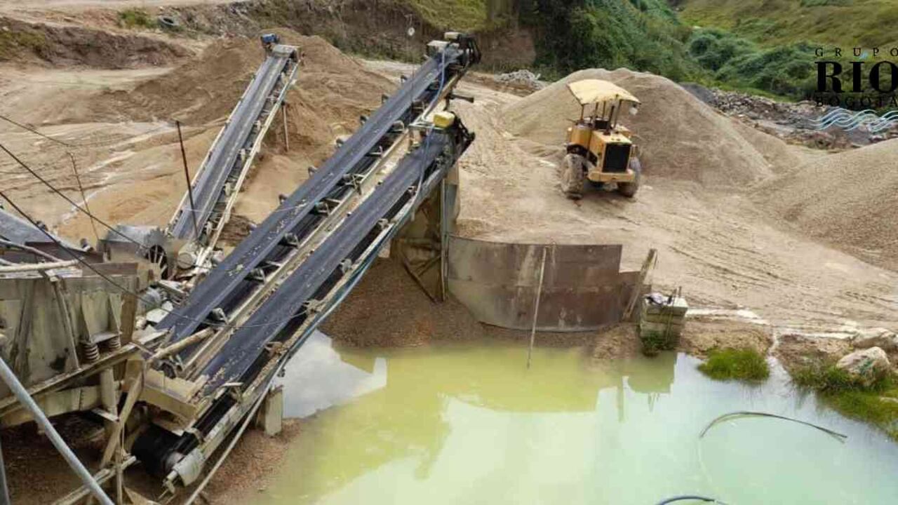 El río Tunjuelo también se ve afectado por actividades mineras en el sur de Bogotá. Foto: SDA.