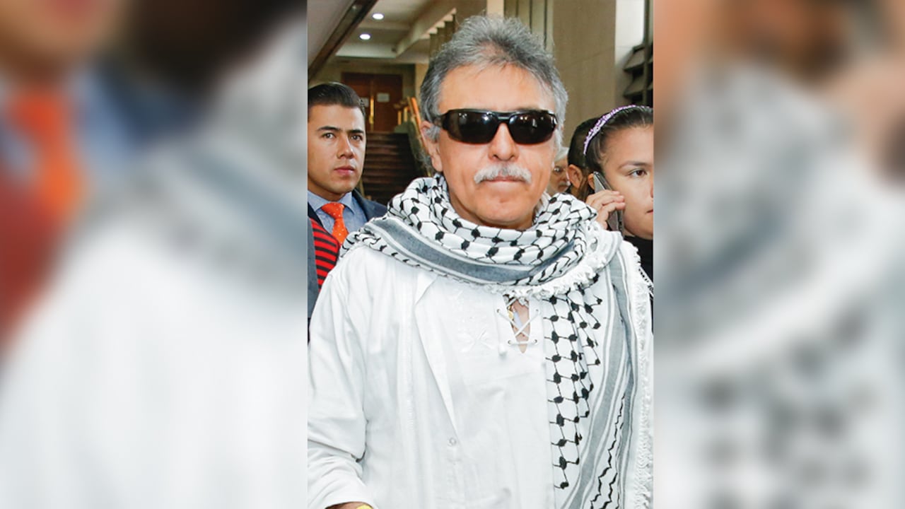 En los cuestionarios que recibieron los exoficiales se pregunta insistentemente por la participación en la operación contra Jesús Santrich y si el expresidente Duque tuvo alguna injerencia.