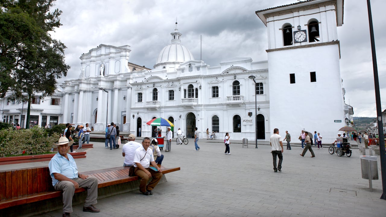 Catedral de Popayán y Parque Caldas, Cauca. Julio 13 DE 2011.