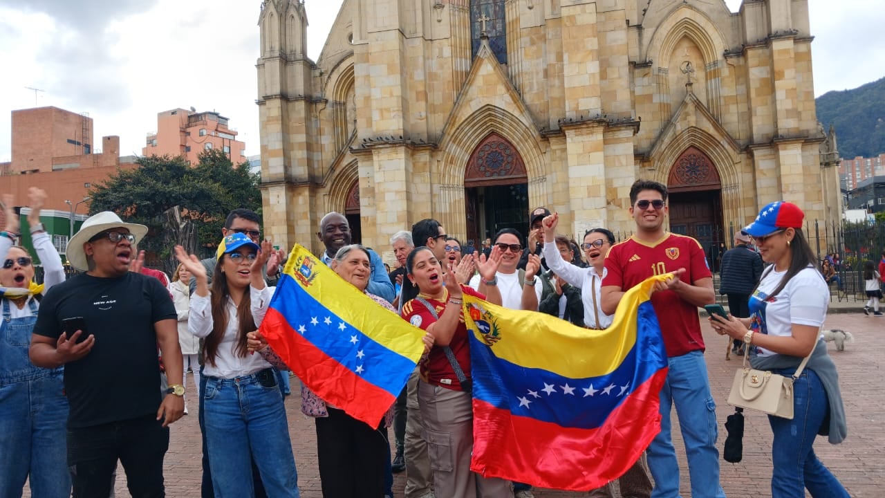 Concentración de ciudadanos de Venezuela en la iglesia de Lourdes.
Captura de Nicolás Maduro