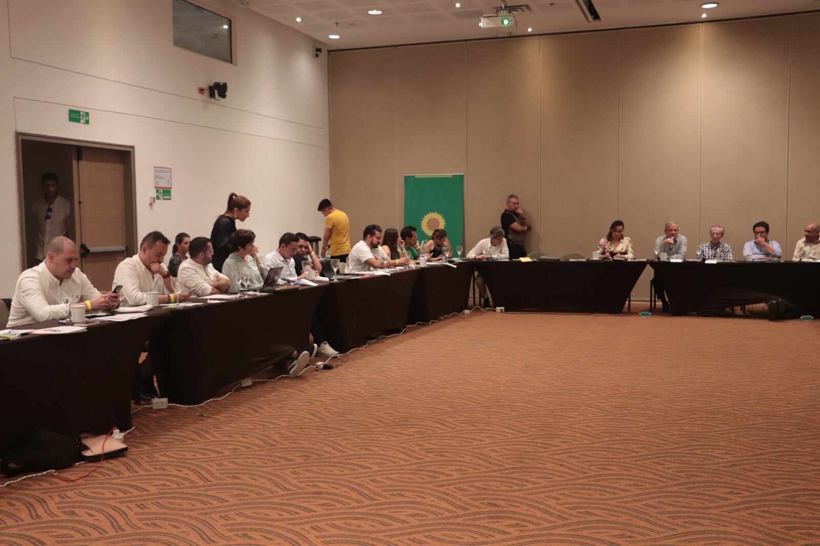 Esto fue lo que decidió la Alianza Verde durante el retiro espiritual en Cartagena.