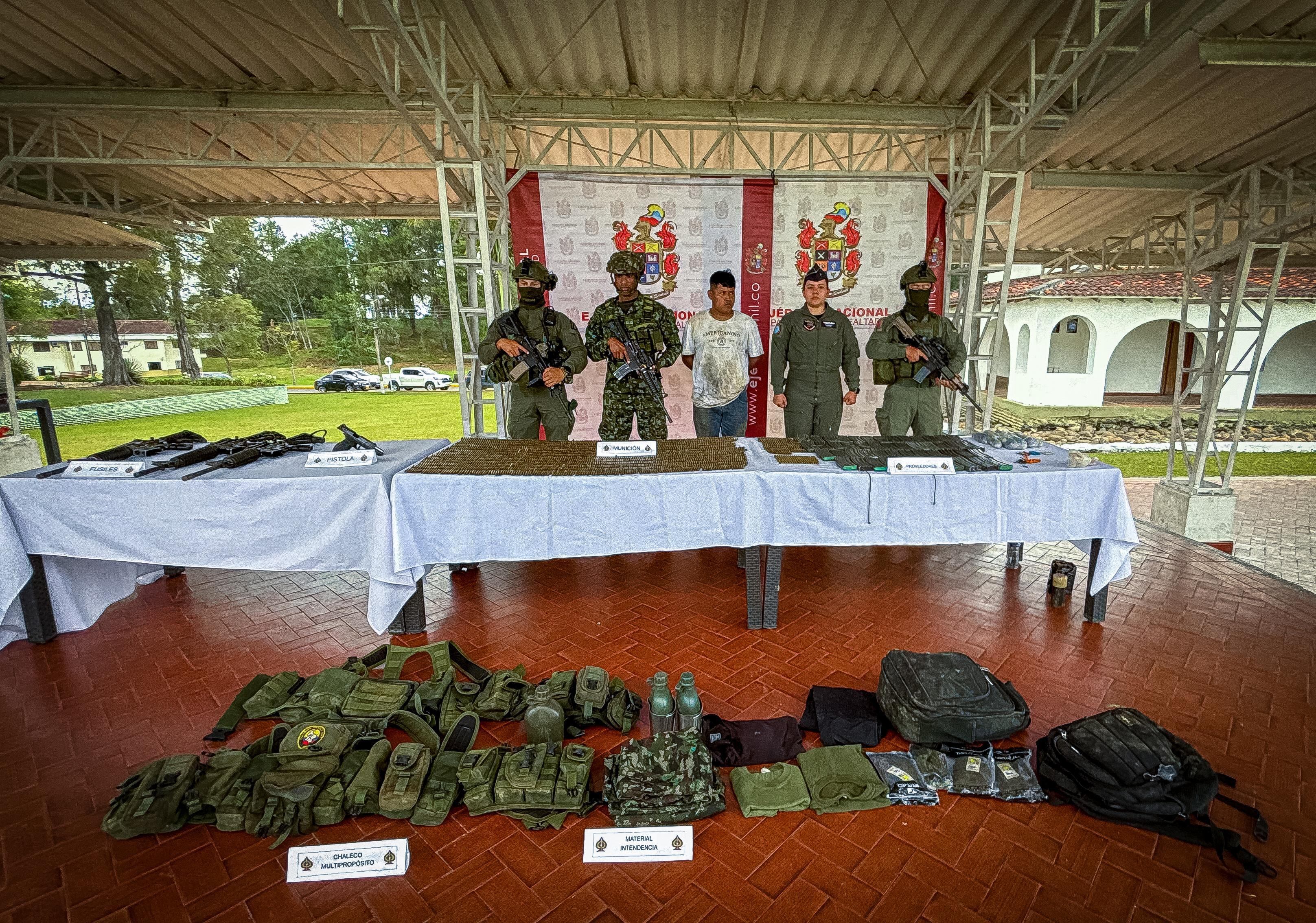 El Ejército reportó fuertes combates antes de la captura de alias Stiven.