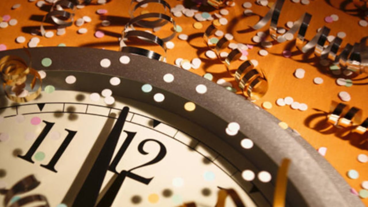 Su letra es tan significativa para los colombianos que no dudan un segundo en ponerla literalmente cinco minutos antes de la media noche.