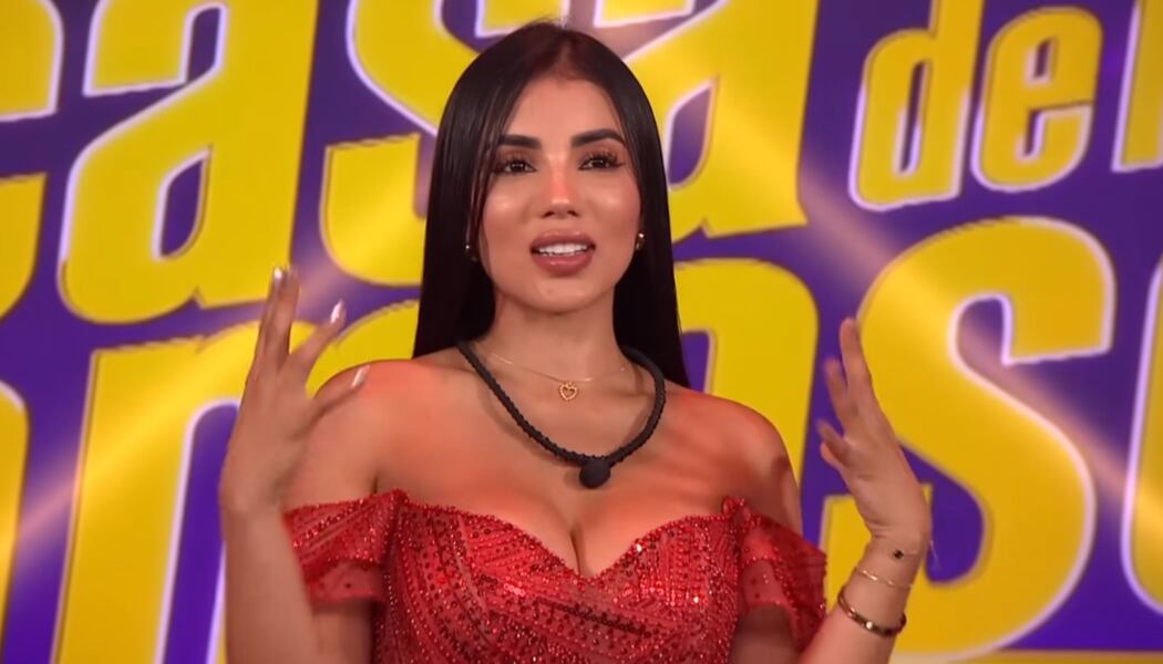 Se revela la fortuna que costó el vestido que Karina García lució en su eliminación de ‘La casa de los famosos’.