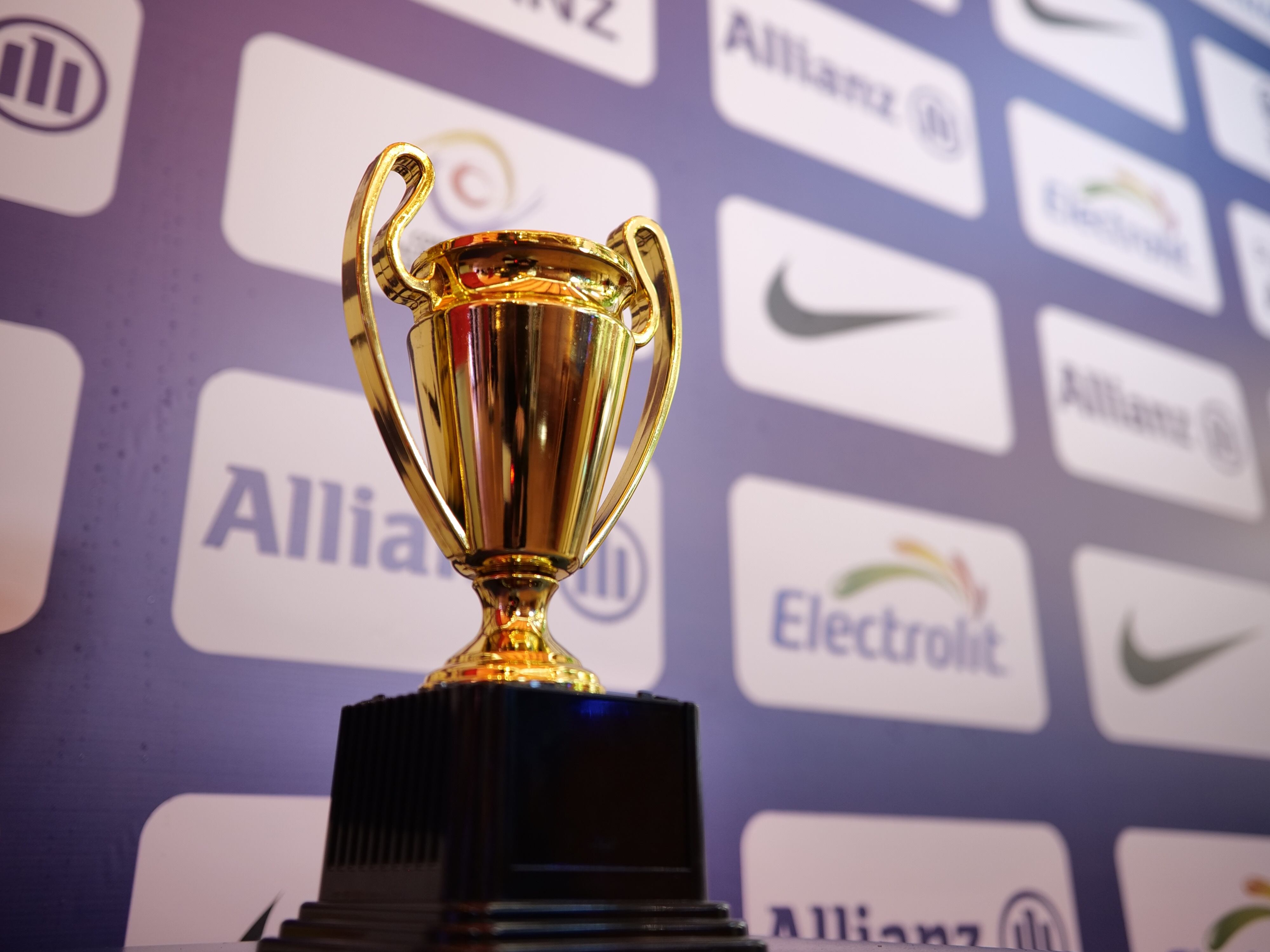 La Allianz 15K es la única competencia oficial que cuenta con una categoría Paratlética, gracias a la alianza entre la aseguradora y el Comité Paralímpico Colombiano, cuya premiación será
igual a la categoría abierta