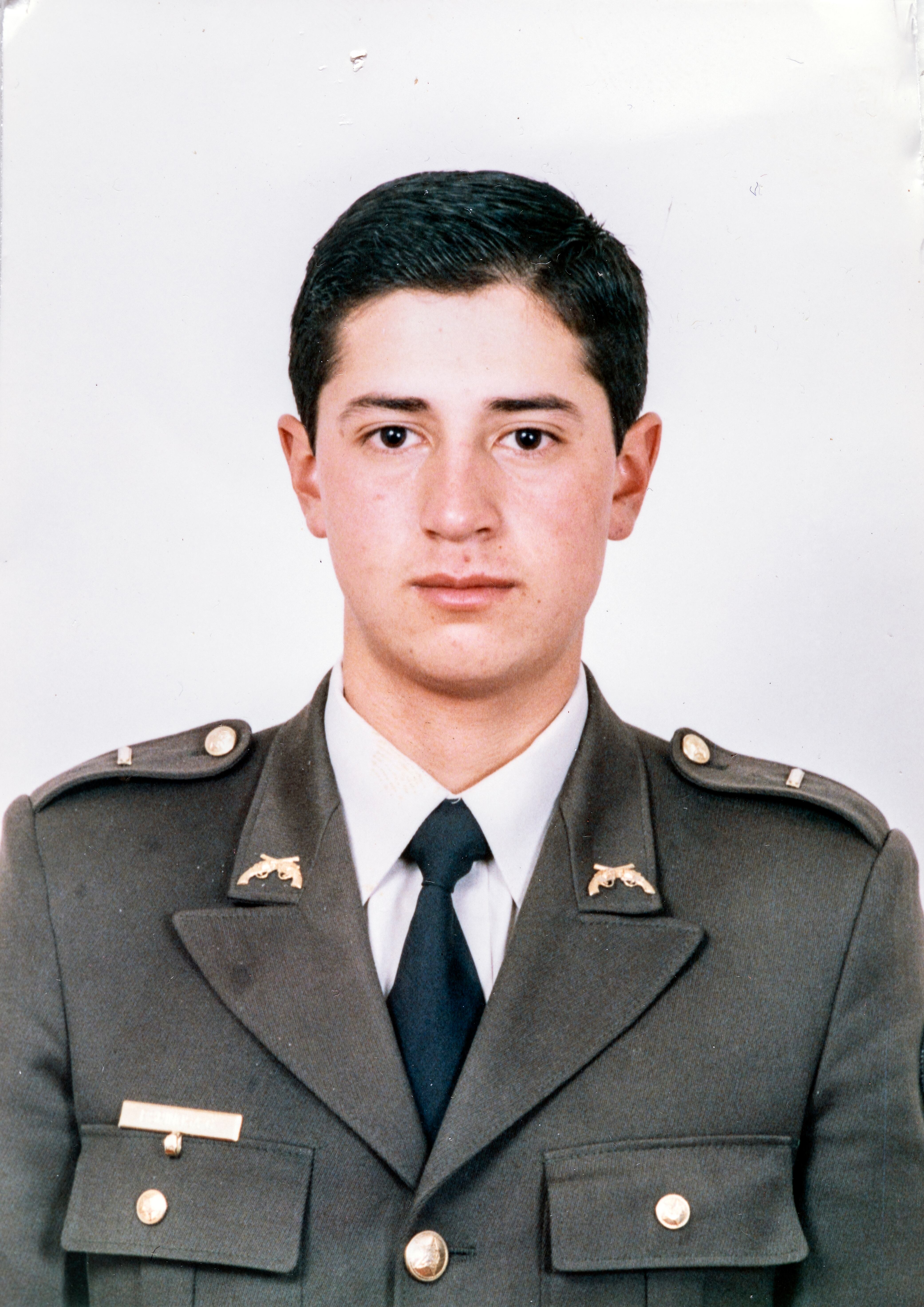 Subintendente de la policía Humberto Fabio Espinosa dado muerto en un presunto falso positivo al parecer orquestado por otros policías.