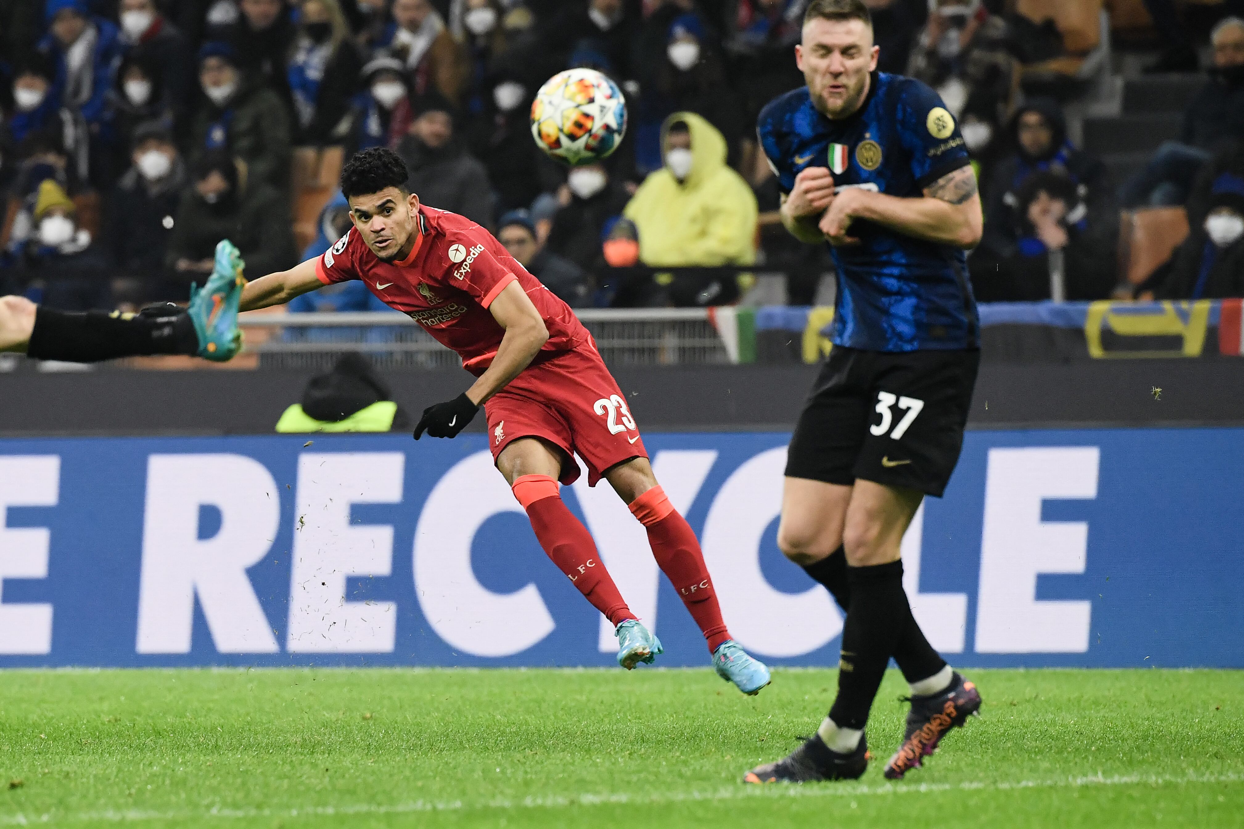 Luis Díaz volvió a brillar y estuvo cerca de marcar su primer gol con Liverpool