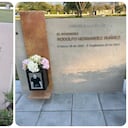 La tumba de Rodolfo Hernández antes y después del robo.