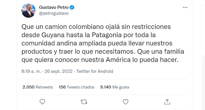 trino presidente Gustavo Petro