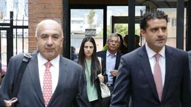 Sobre las 7 de la mañana, los Hermanos Uribe Noguera arribaron al Complejo Judicial de Paloquemao para conocer la decisión del juez. Foto: Guillermo Torres/SEMANA.