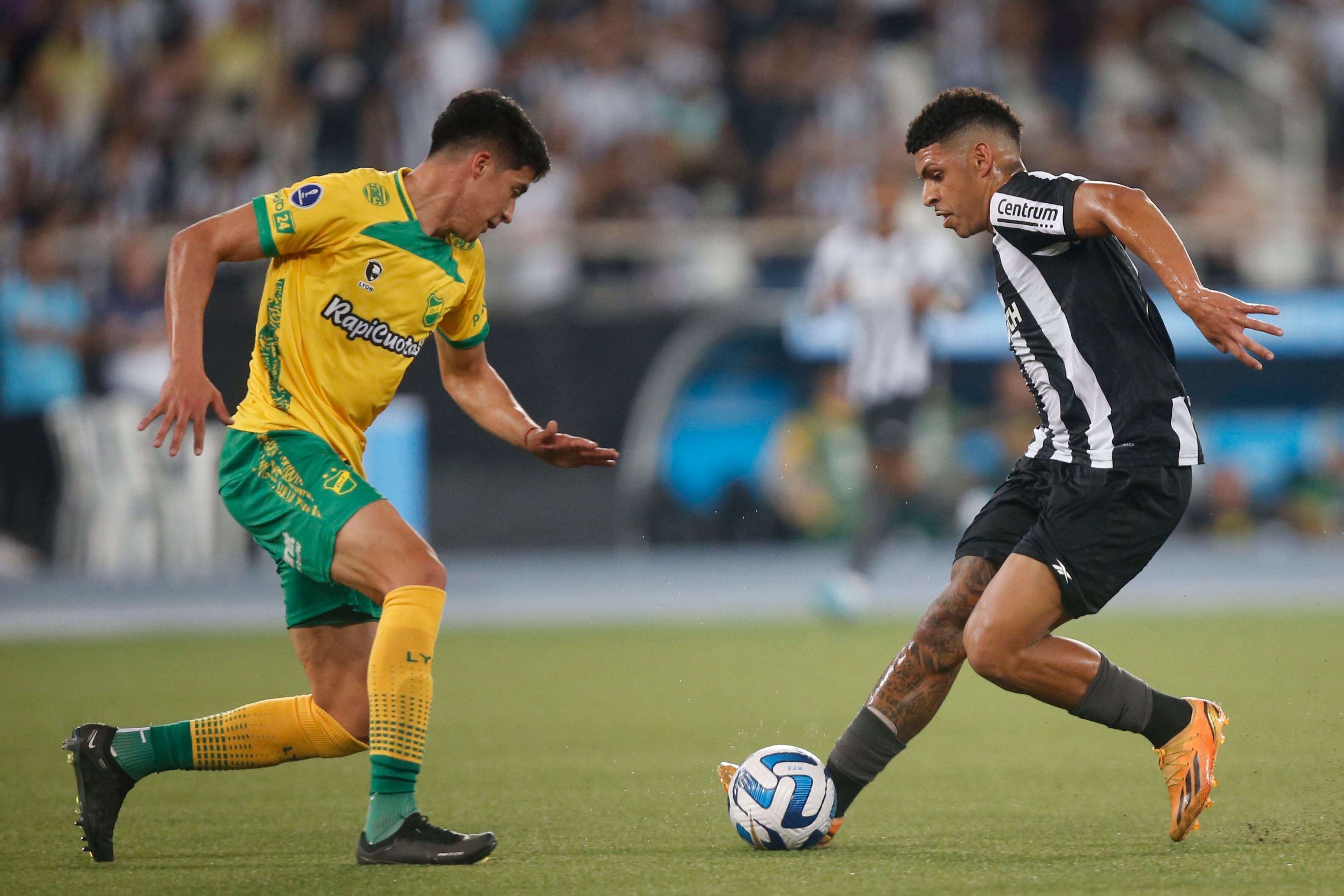 Botafogo v Defensa y Justicia - Copa CONMEBOL Sudamericana 2023