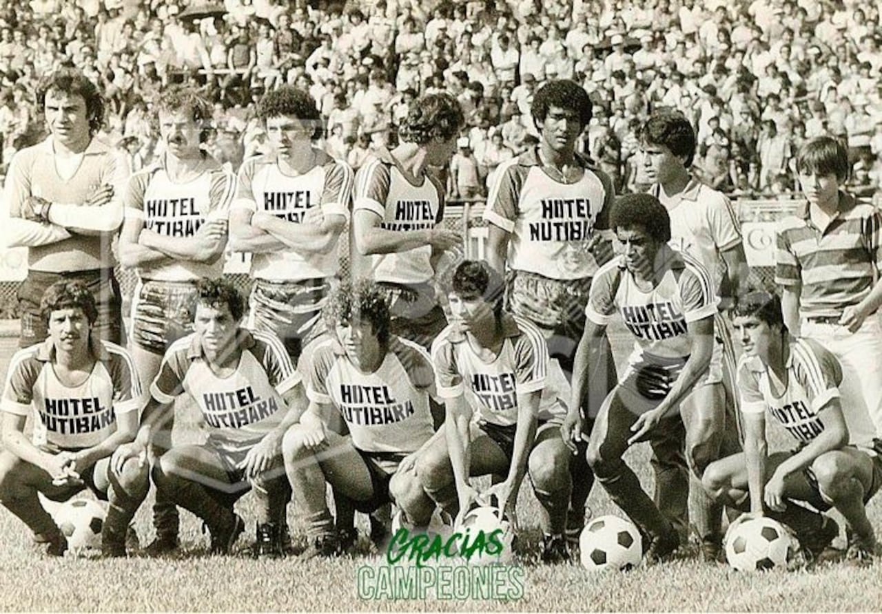 Jairo Taborda, hizo parte del famoso ´kinder de Zubeldía´: Este fue el equipo con el que Oswaldo Juan Zubeldía dijo: “dejo al Nacional arriba y me voy”, inidca la página oficial de Nacional.