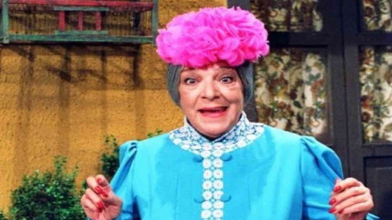 Una de las actrices más queridas y al mismo tiempo temidas de la televisión mexicana, combatió a su vez contra el dictador Francisco Franco cuando era joven. Su pasado subversivo estuvo por mucho tiempo oculto.