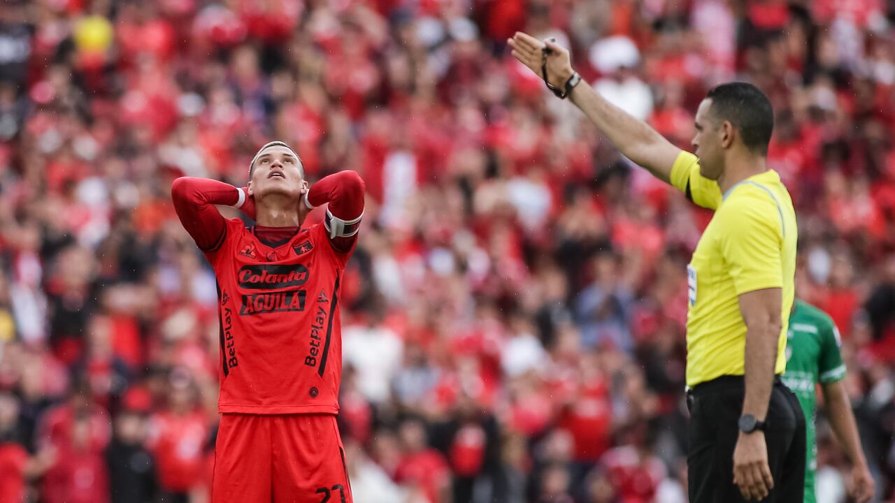 Bogotá. Agosto 6 de 2023. Equidad enfrenta a America de Cali, por la cuarta fecha de la liga BetPlay, en el estadio El Campin.(Colprensa-John Paz)