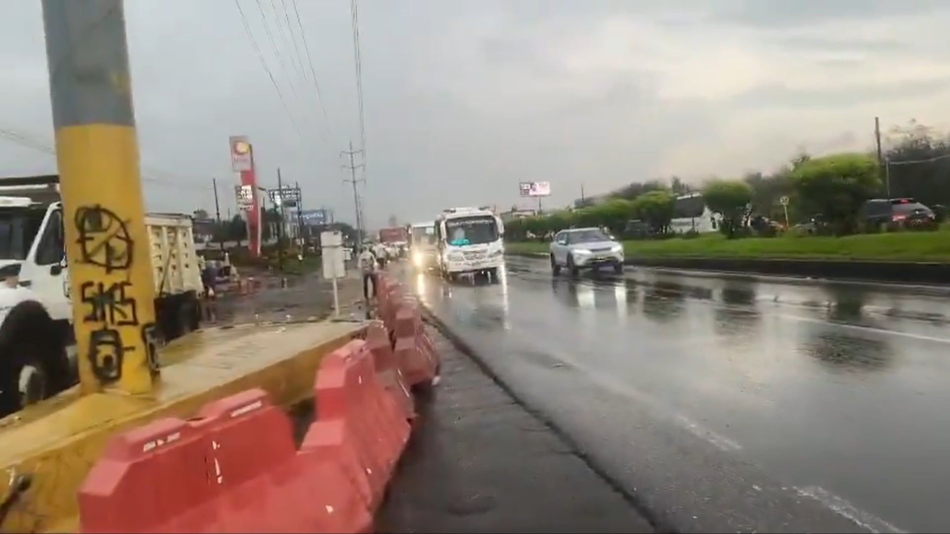 Demoras por concierto en la Calle 80. - X (@BogotaTransito)