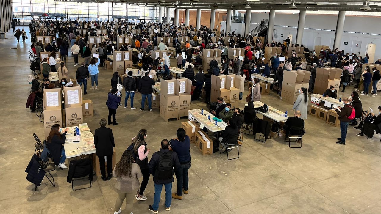 Los colombianos en el exterior están votando en el mundo desde el pasado 7 de marzo. 13/03/2022.
