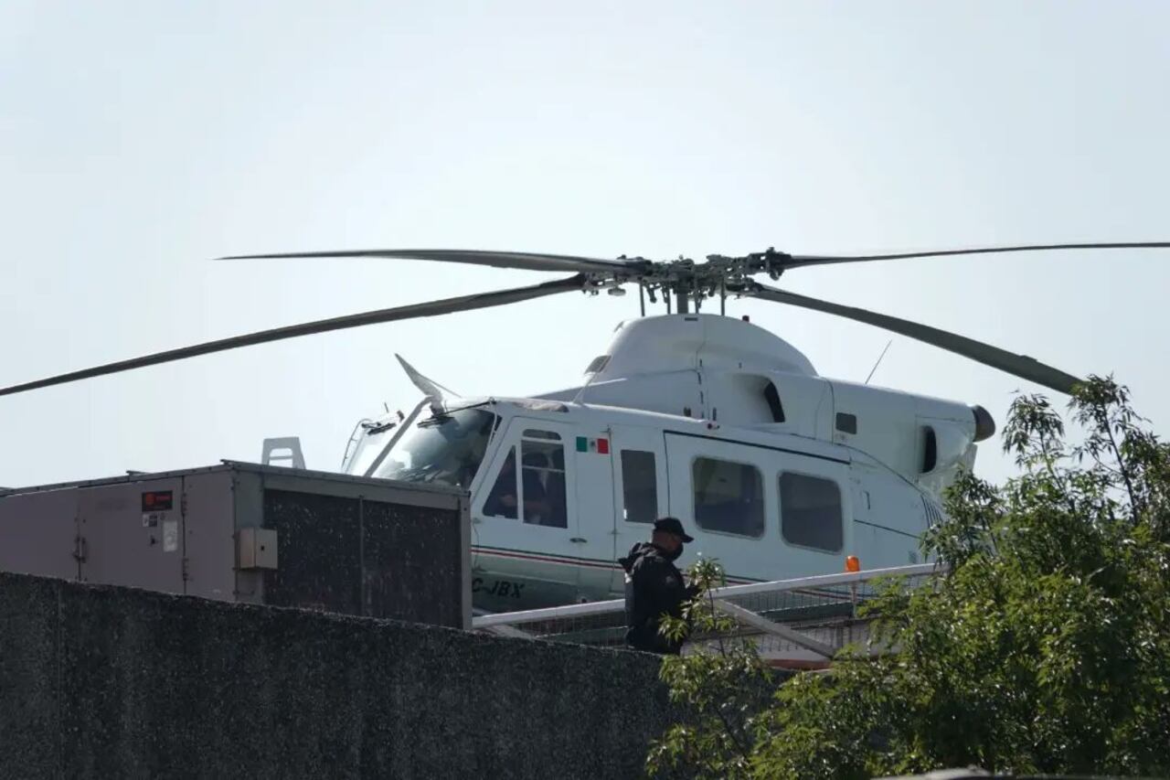 El Helicóptero trasladó a Ovidio Guzmán, mientras en tierra se preparó un operativo falso de traslado. Foto: @HondurasRosales