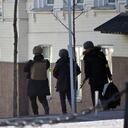 Ucranianos utilizan cualquier objeto para lograr frenar la avanzada militar de Rusia hacia su territorio