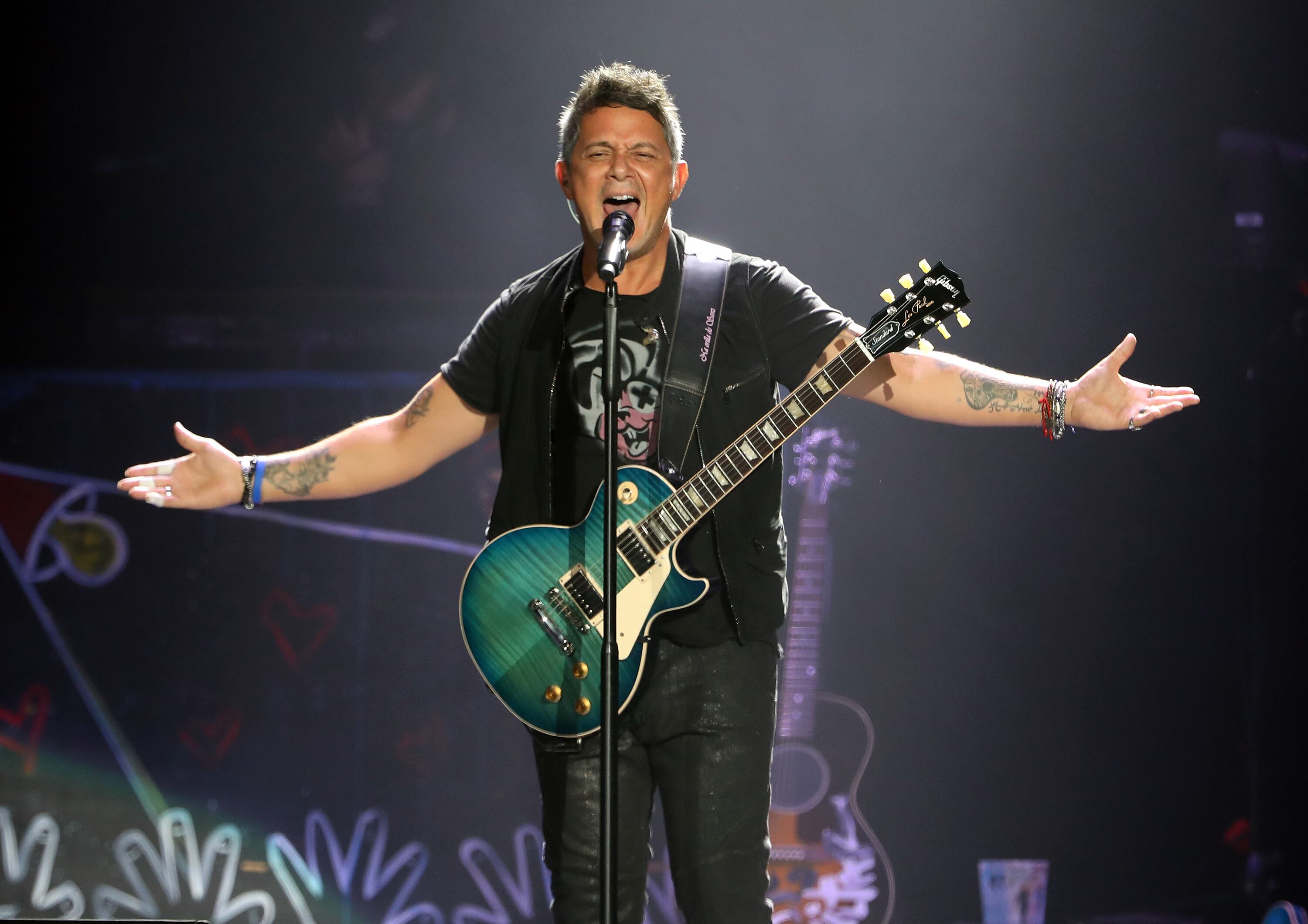 MIAMI, FL - SEPTEMBER 7:  Alejandro Sanz is seen performing during his "La Gira" tour concert at the American Airlines Arena on September 7, 2019 in Miami, Florida.  (Photo by Alexander Tamargo/Getty Images)