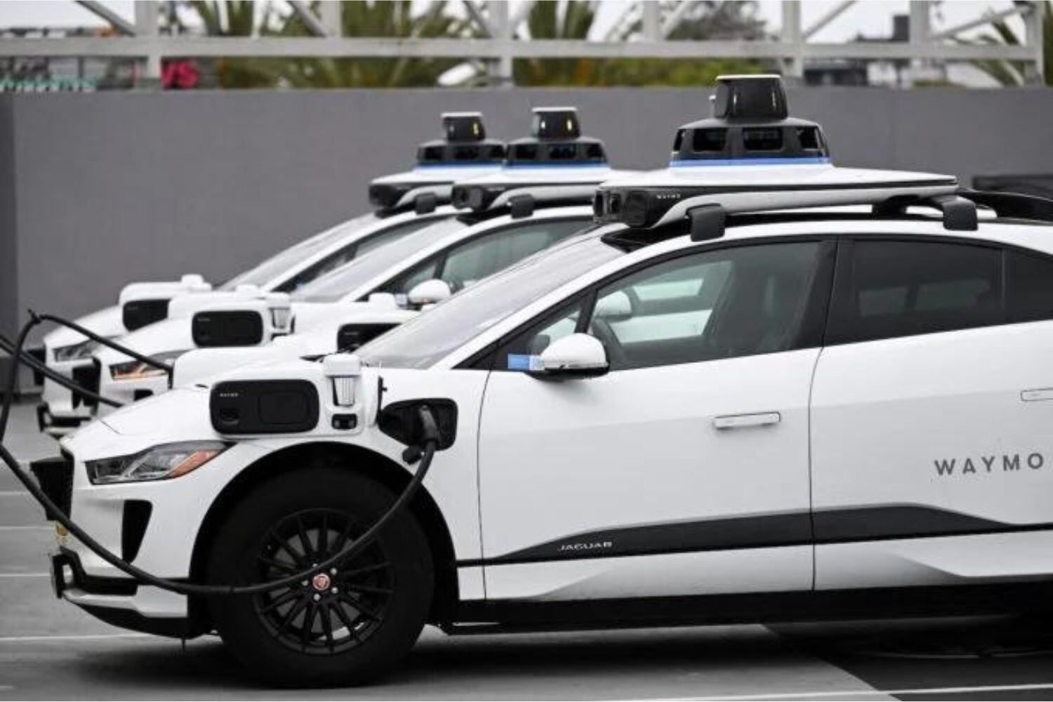 Waymo anunció su deseo de llegar a Nueva York.